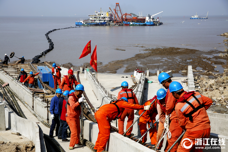 [流言板]活塞主帥：斯圖爾特一直在做臟活累活，他值得贊揚(yáng)